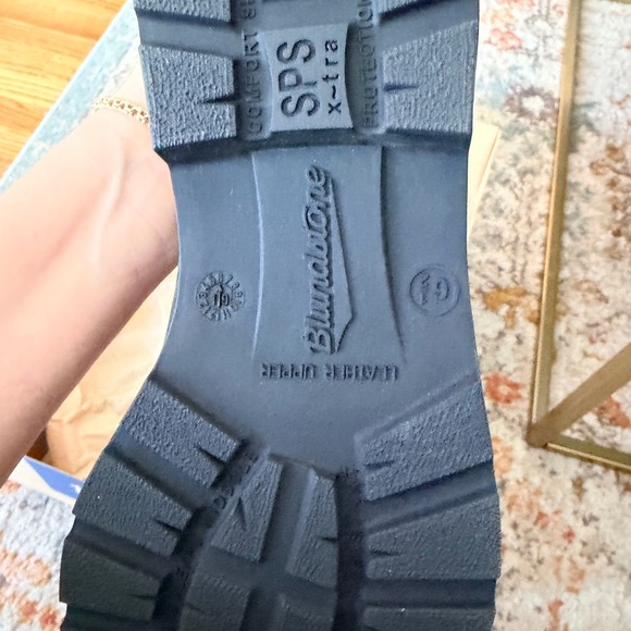 New Blundstone 587 Rustic Black Chelsea Boots size 9.5 women’s or men’s 7.5 - Picture 10 of 12